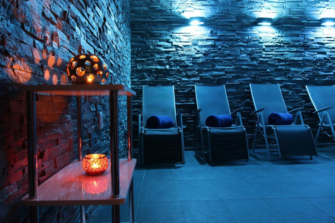 Typton Hotel&Spa Medzilaborce Ngoại thất bức ảnh