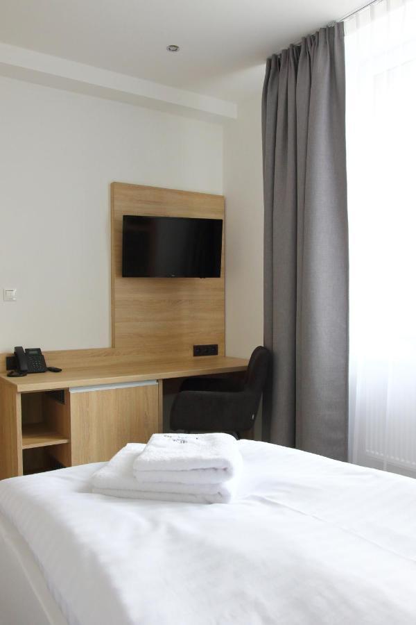 Typton Hotel&Spa Medzilaborce Ngoại thất bức ảnh