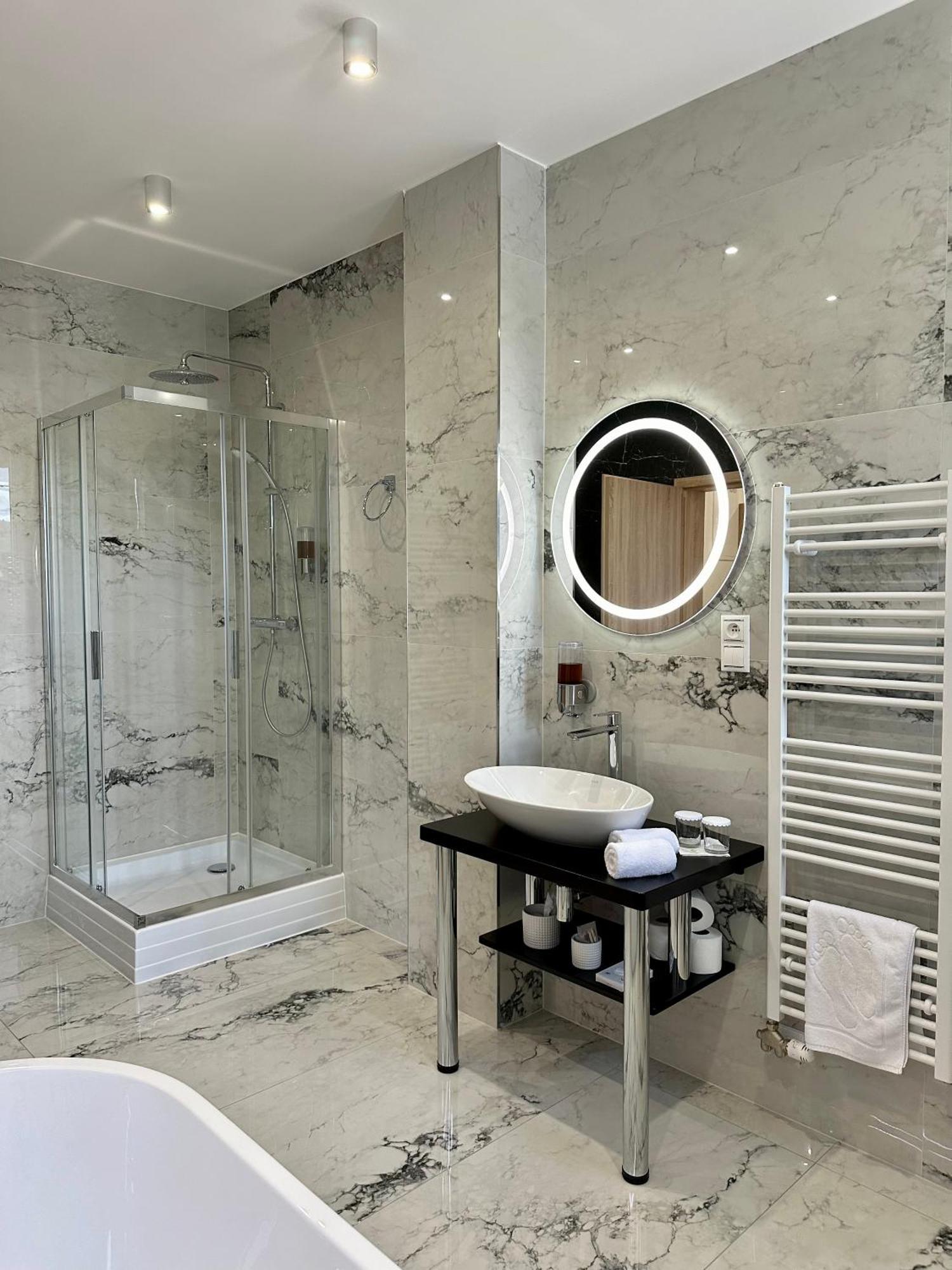 Typton Hotel&Spa Medzilaborce Ngoại thất bức ảnh